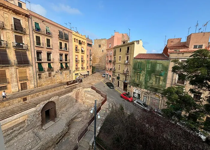 Central With Charm And Sea Views